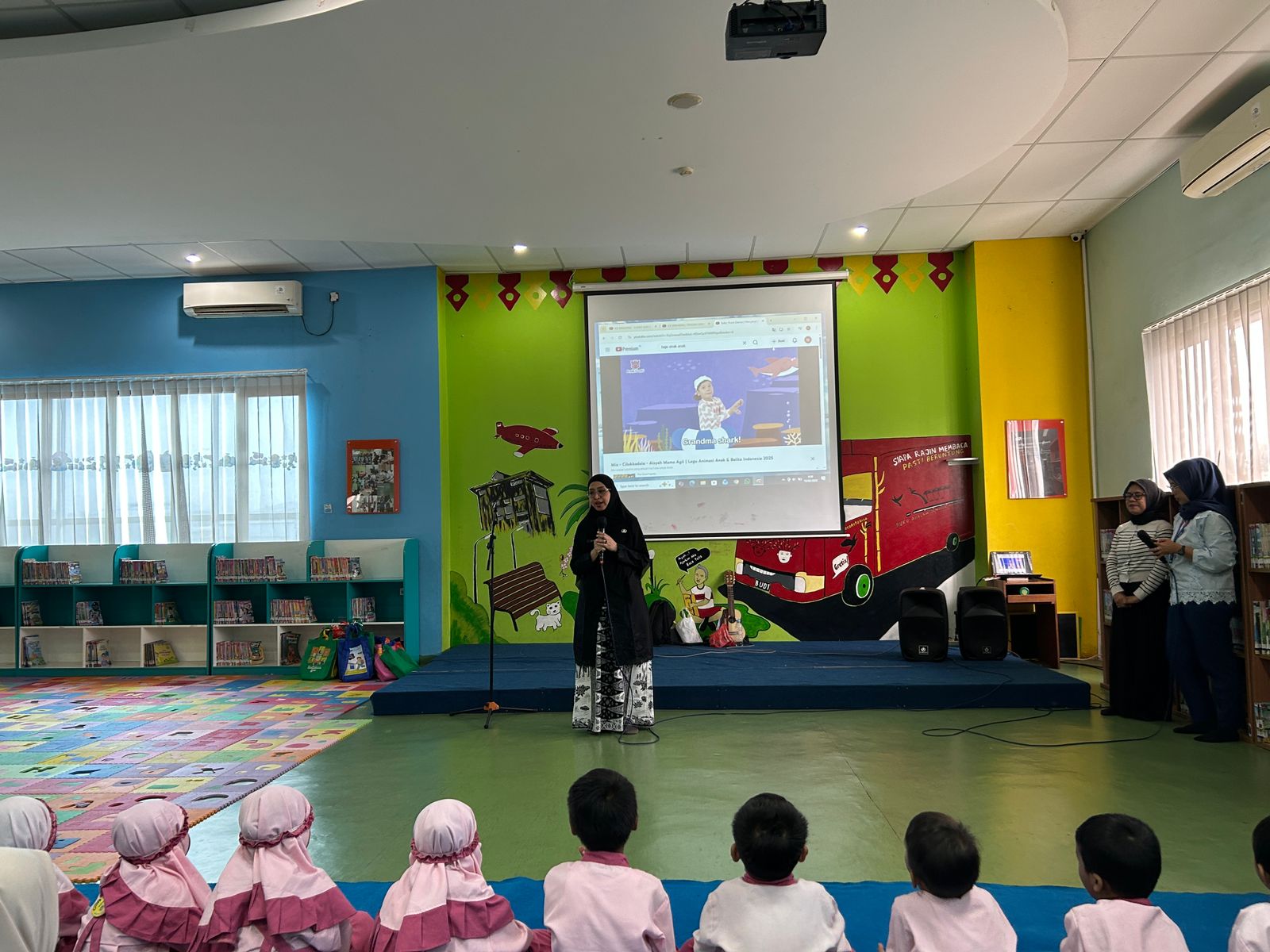 Wisata LiterAsyik Ke Perpustakaan Jakarta Timur Bersama PAUD Alquran Nurus-Syifa